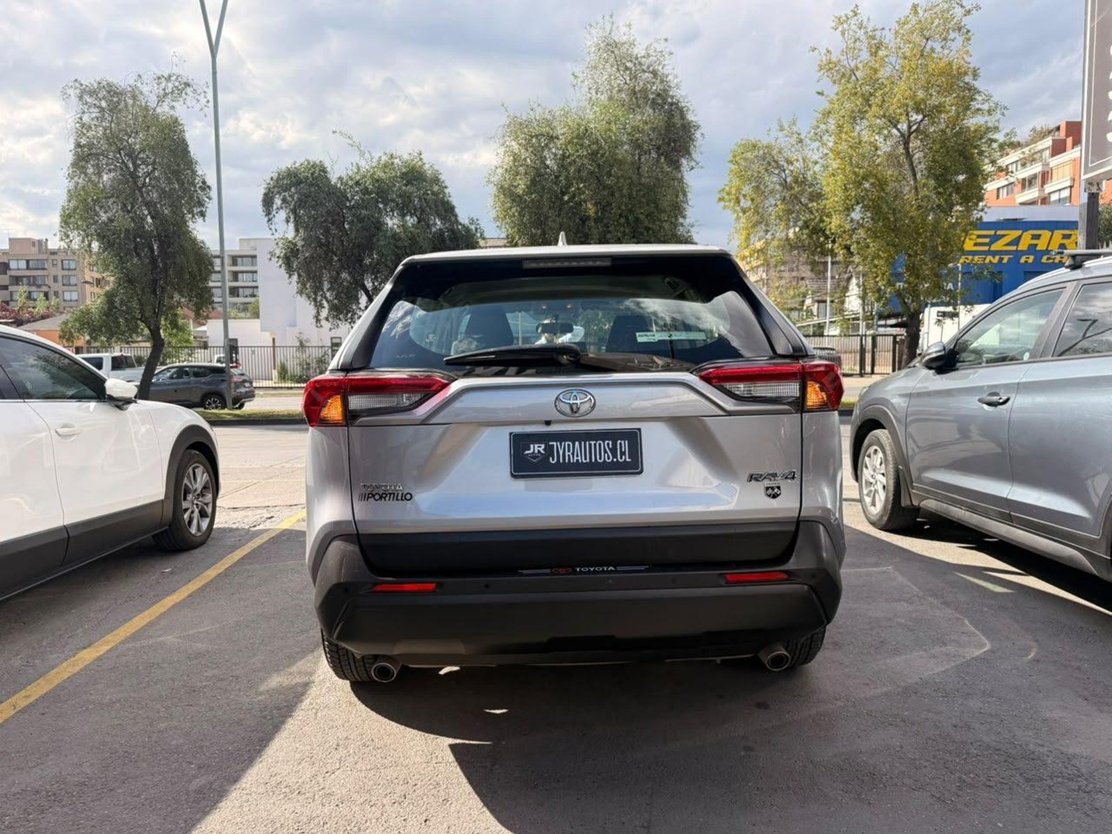 Toyota Rav4 2021 - Foto 4 de 11