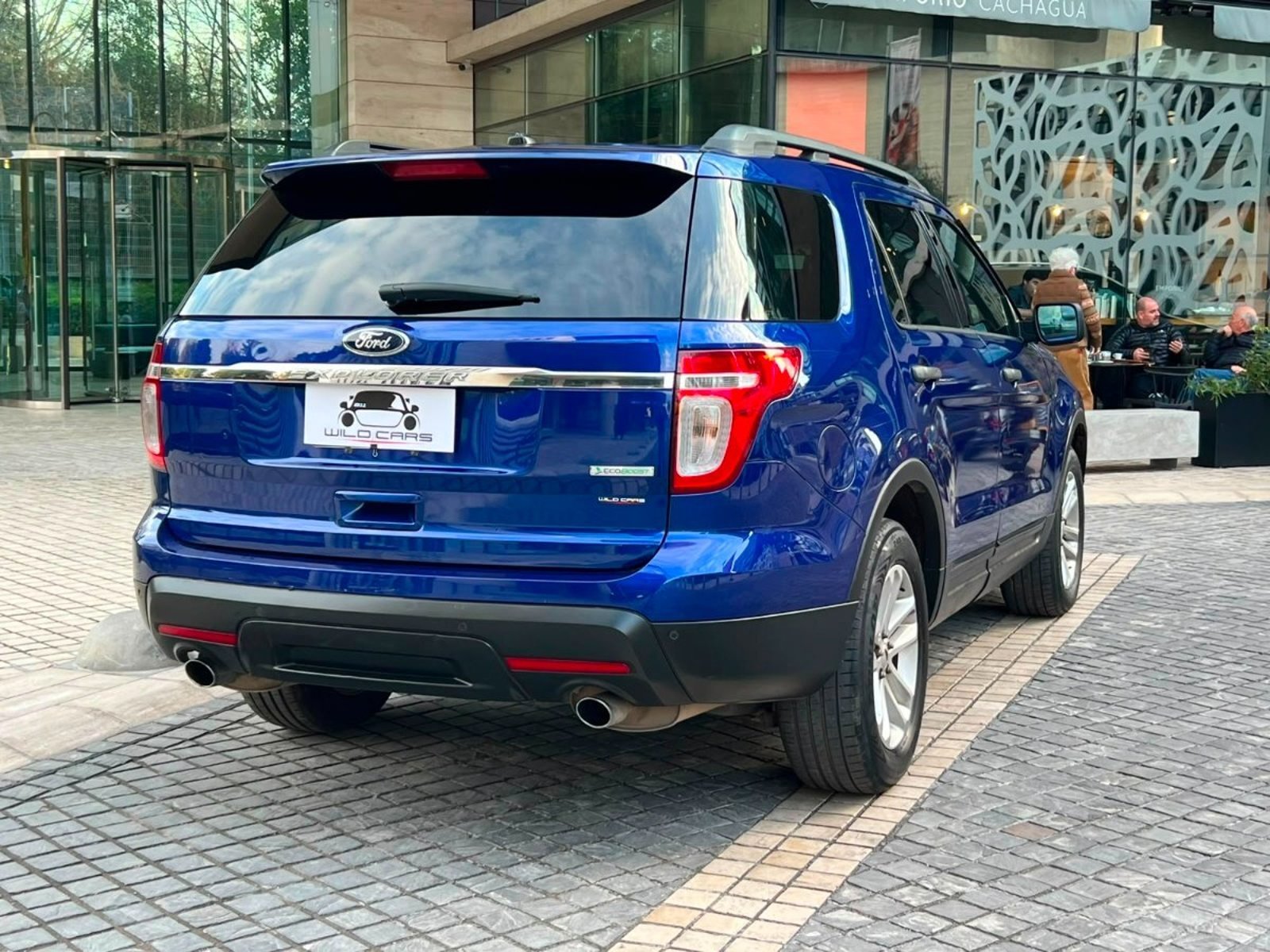 Ford EXPLORER XLT 2.0 AT TRES CORRIDAS DE ASIENTOS 2012 - Foto 4 de 10