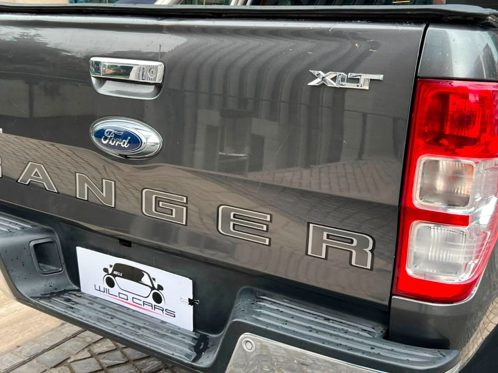 Ford RANGER XLT 2.5 MT 2020 - Imagen 8 de 9
