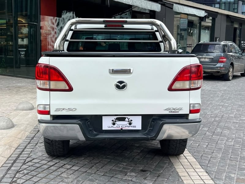 Mazda BT-50 SDX 4X4 MT 2.2 ; 2019 - Imagen 5 de 10