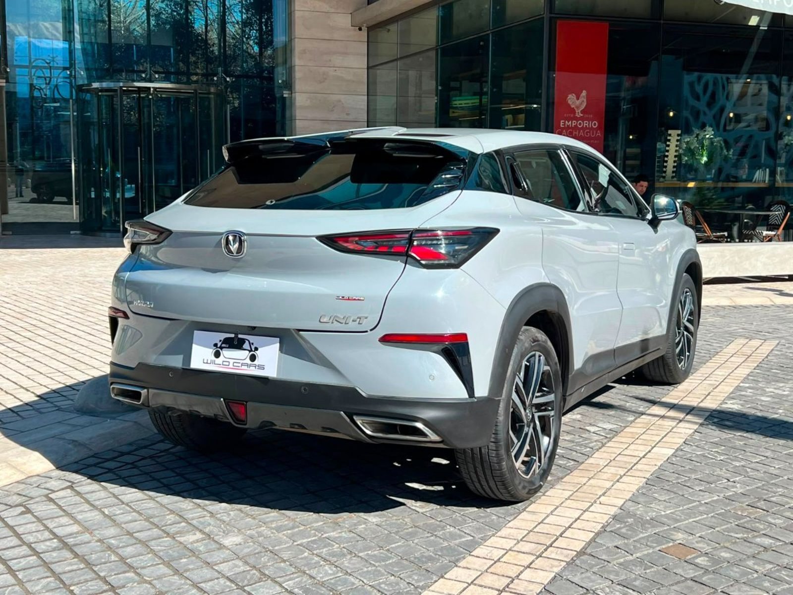 Changan UNI-T LUXURY 1.5 AT ÚNICO DUEÑO 2023 - Foto 4 de 10