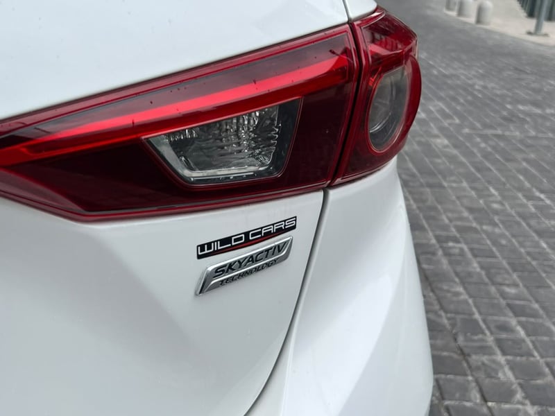 Mazda 3 2.0 AT SEDAN ; 2015 - Imagen 7 de 10