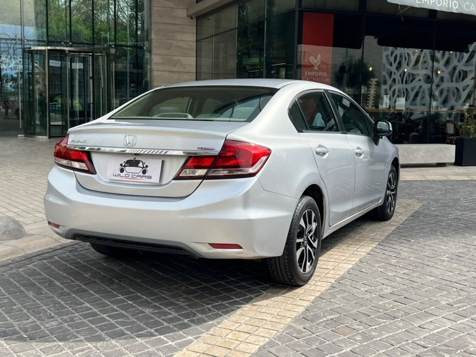 Honda CIVIC LX 1.8 AT ; 2014 - Foto 4 de 10