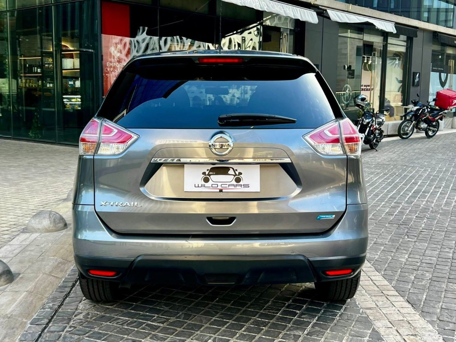Nissan X-TRAIL SENSE 2.5 AT UN DUEÑO MANTENIMIENTO EN LA MARCA 2017 - Imagen 5 de 10