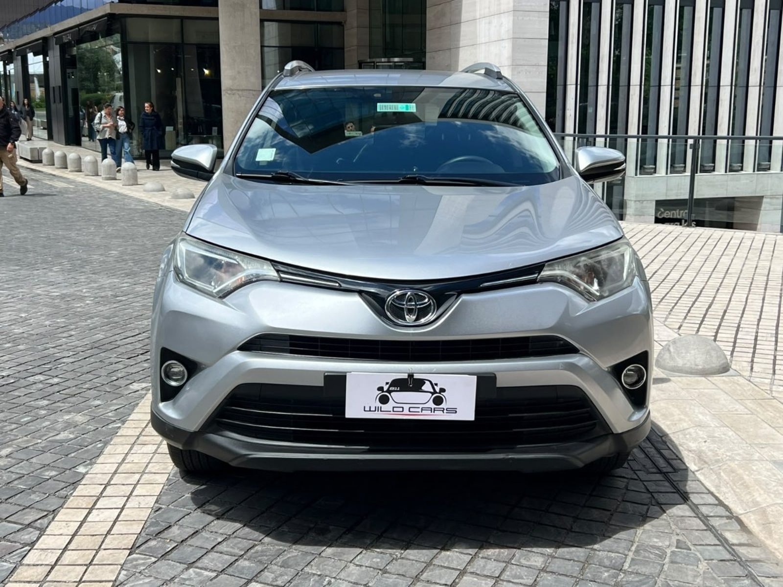 Toyota RAV 4 ADVENTURE 2.0 MT ; 2019 - Foto 2 de 10
