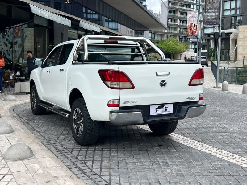 Mazda BT-50 SDX 4X4 MT 2.2 ; 2019 - Imagen 6 de 10