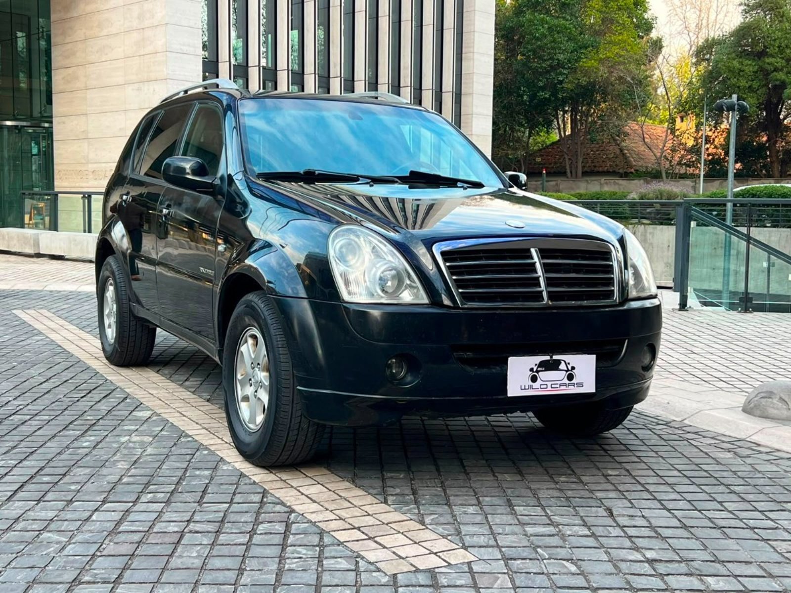 SsangYong REXTON 4X4 MT TRES CORRIDAS DE ASIENTOS 2012 - Imagen 3 de 10