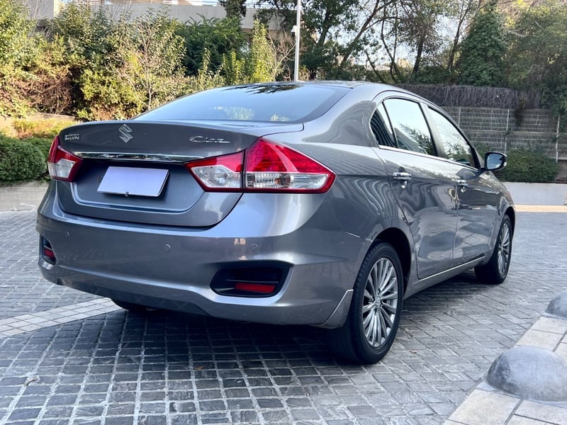 Suzuki CIAZ GLX 1.4 AT ; 2016 - Imagen 6 de 10