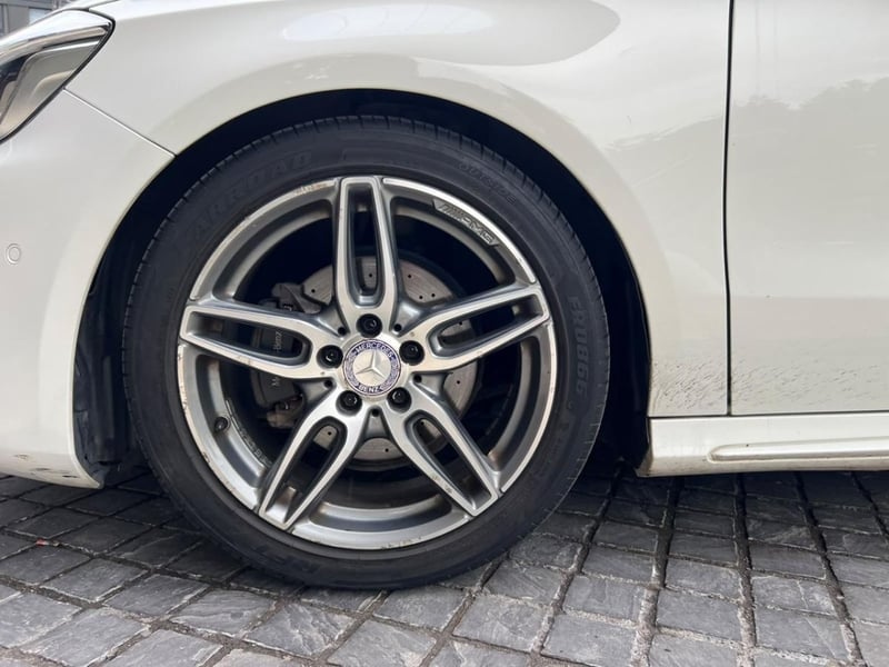 Mercedes-Benz A200 D LOOK AMG 2017 - Imagen 8 de 10