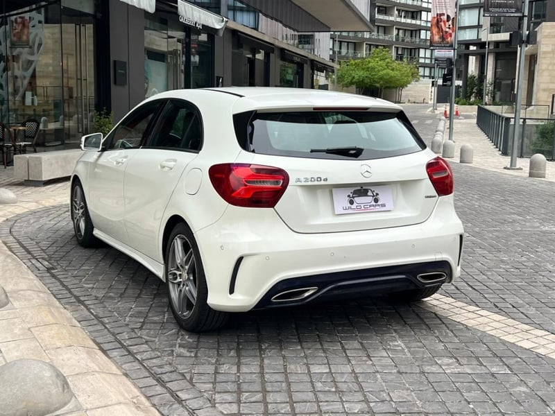 Mercedes-Benz A200 D LOOK AMG 2017 - Imagen 6 de 10