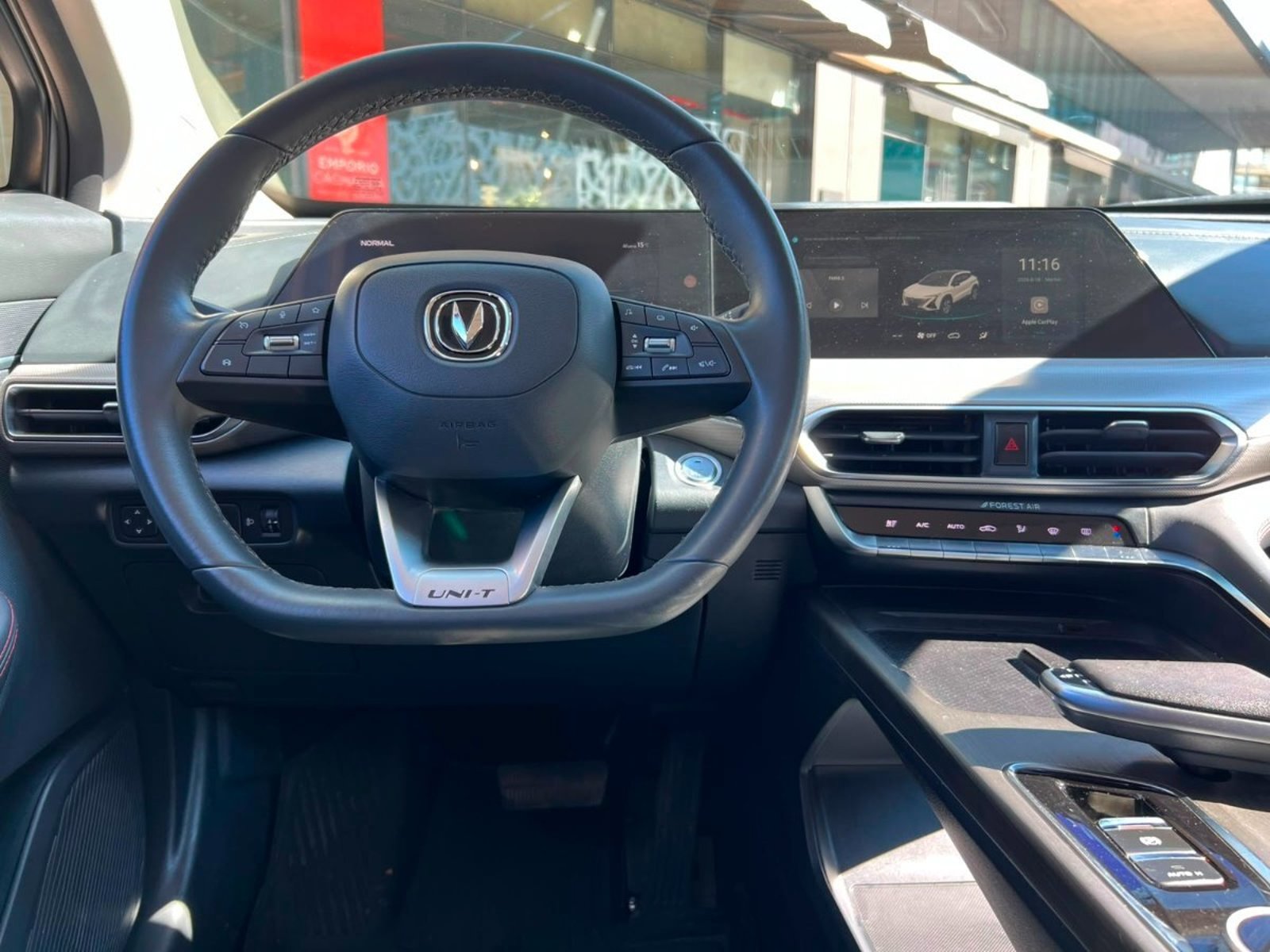 Changan UNI-T LUXURY 1.5 AT ÚNICO DUEÑO 2023 - Imagen 10 de 10