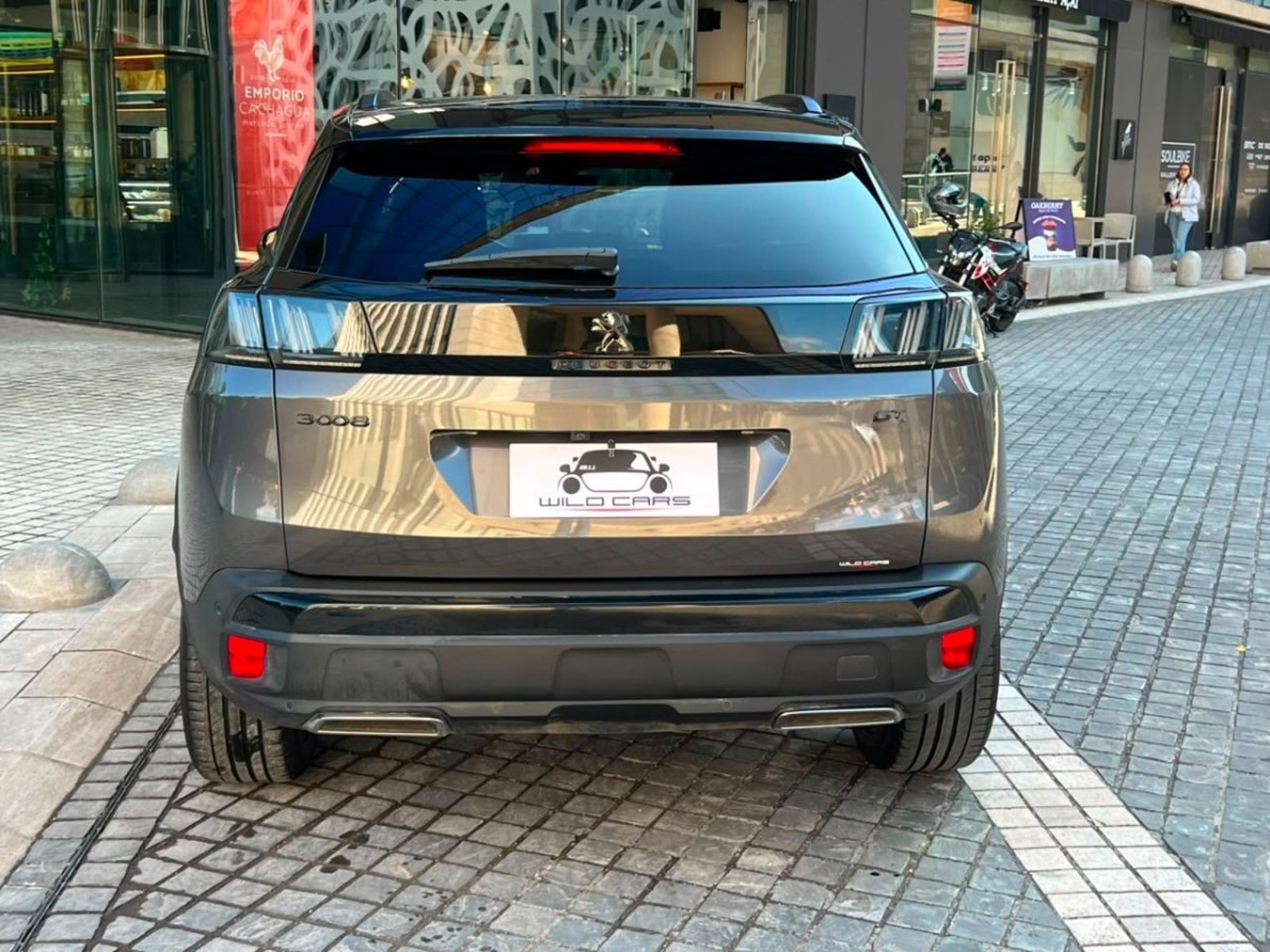 Peugeot 3008 GT 1.6 AT MANTENIMIENTO EN LA MARCA UN DUEÑO 2024 - Imagen 5 de 10
