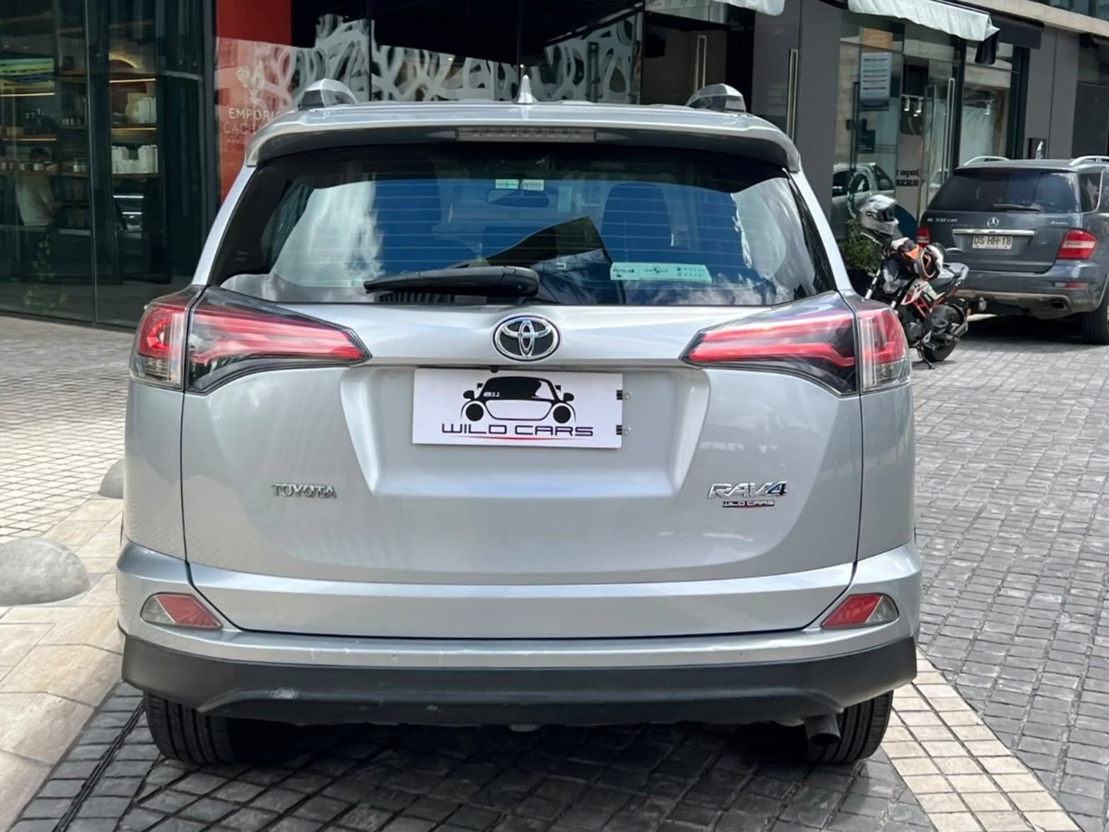 Toyota RAV 4 ADVENTURE 2.0 MT ; 2019 - Foto 5 de 10
