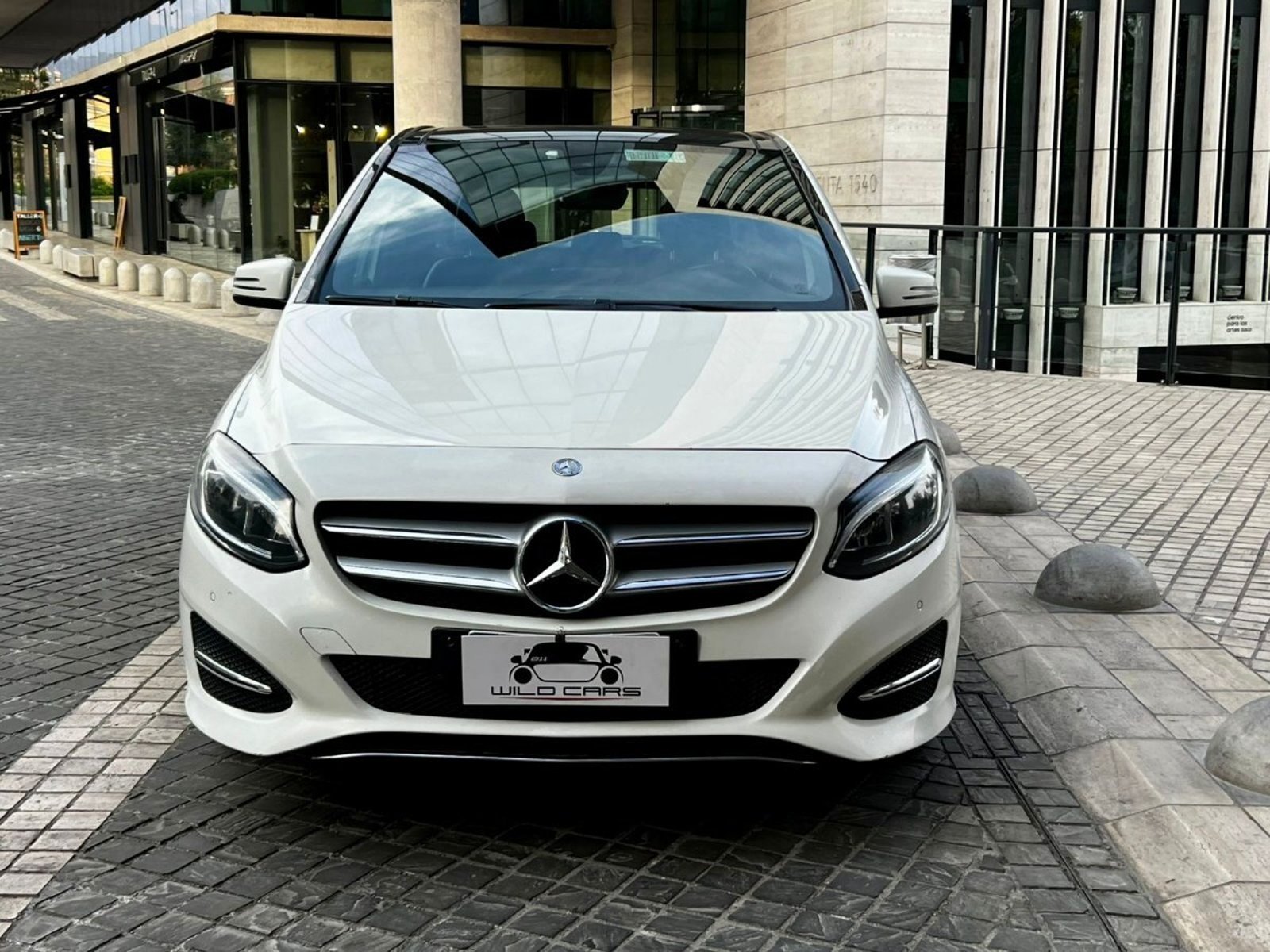 Mercedes-Benz B220 2018 - Foto 2 de 10