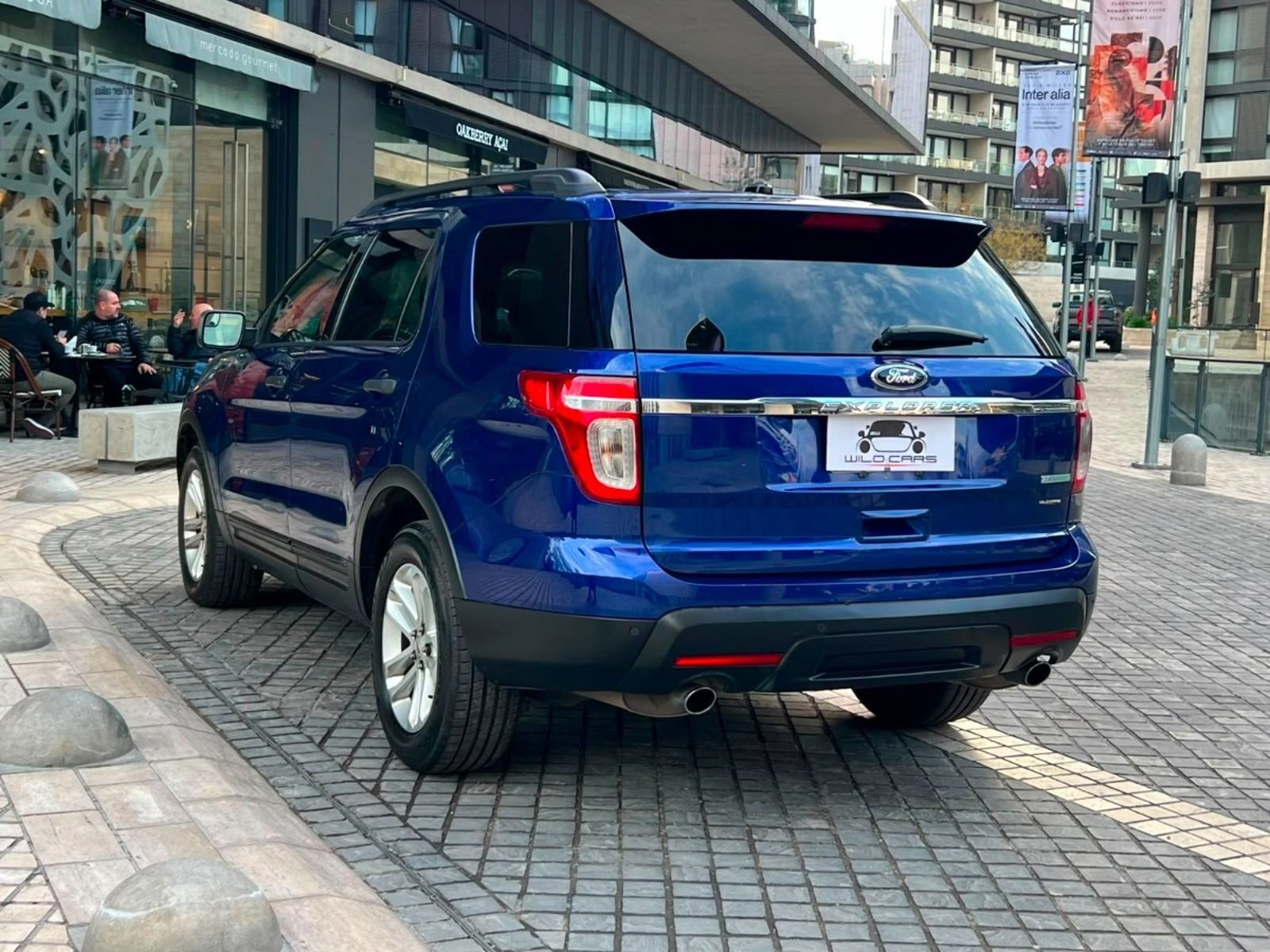 Ford EXPLORER XLT 2.0 AT TRES CORRIDAS DE ASIENTOS 2012 - Imagen 6 de 10