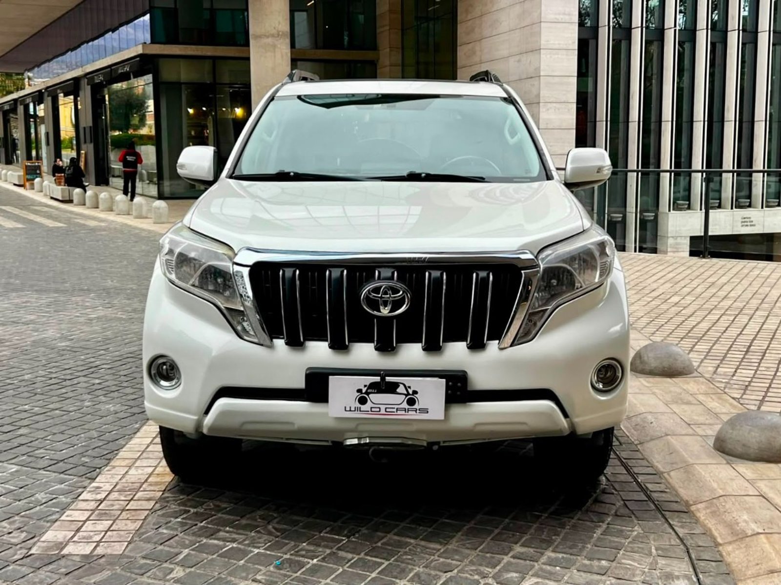 Toyota LAND CRUISER PRADO TXL 4X4 2.7 AT 2014 - Foto 2 de 10