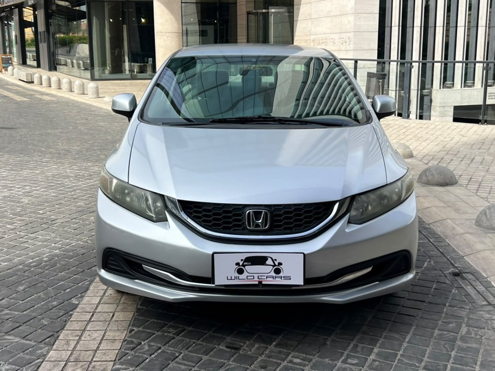 Honda CIVIC LX 1.8 AT ; 2014 - Foto 2 de 10