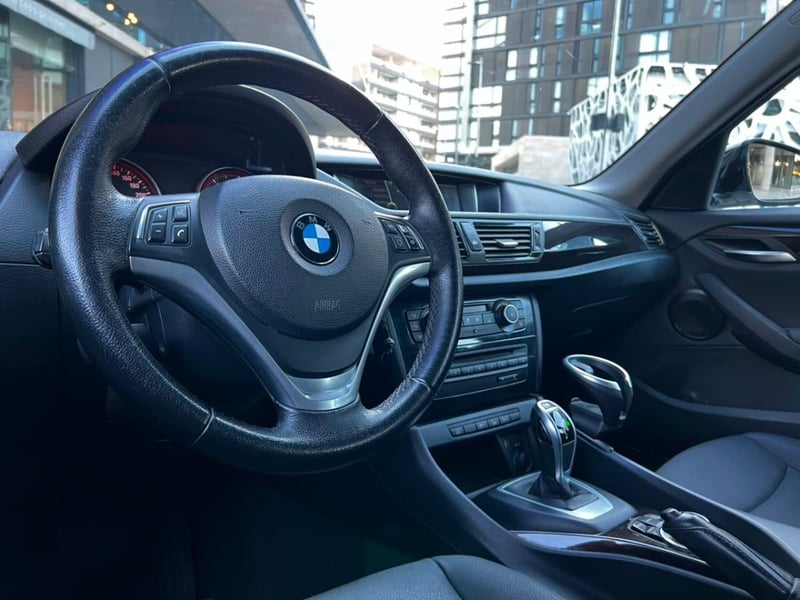 BMW X1 20D XDRIVE MANTENIMIENTO AL DIA 2014 - Imagen 9 de 10