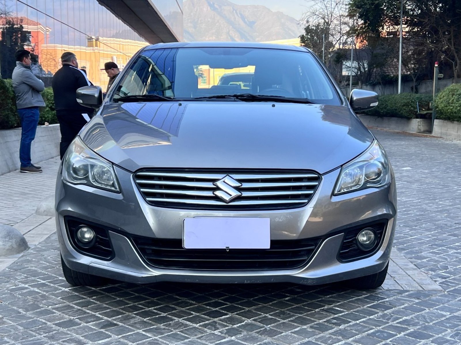 Suzuki CIAZ GLX 1.4 AT ; 2016 - Foto 2 de 10