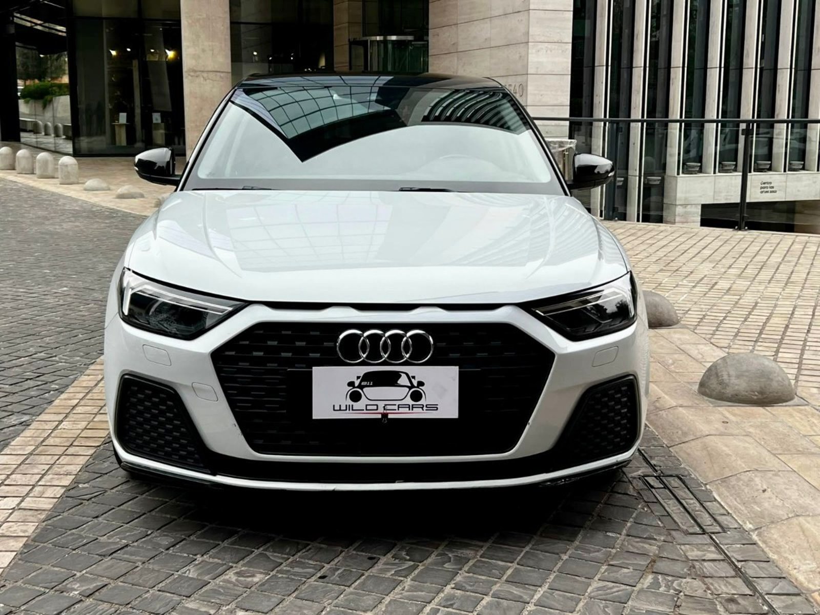 Audi A1 SPORTBACK 35 TFSI 1.5 AT 2021 - Foto 2 de 10
