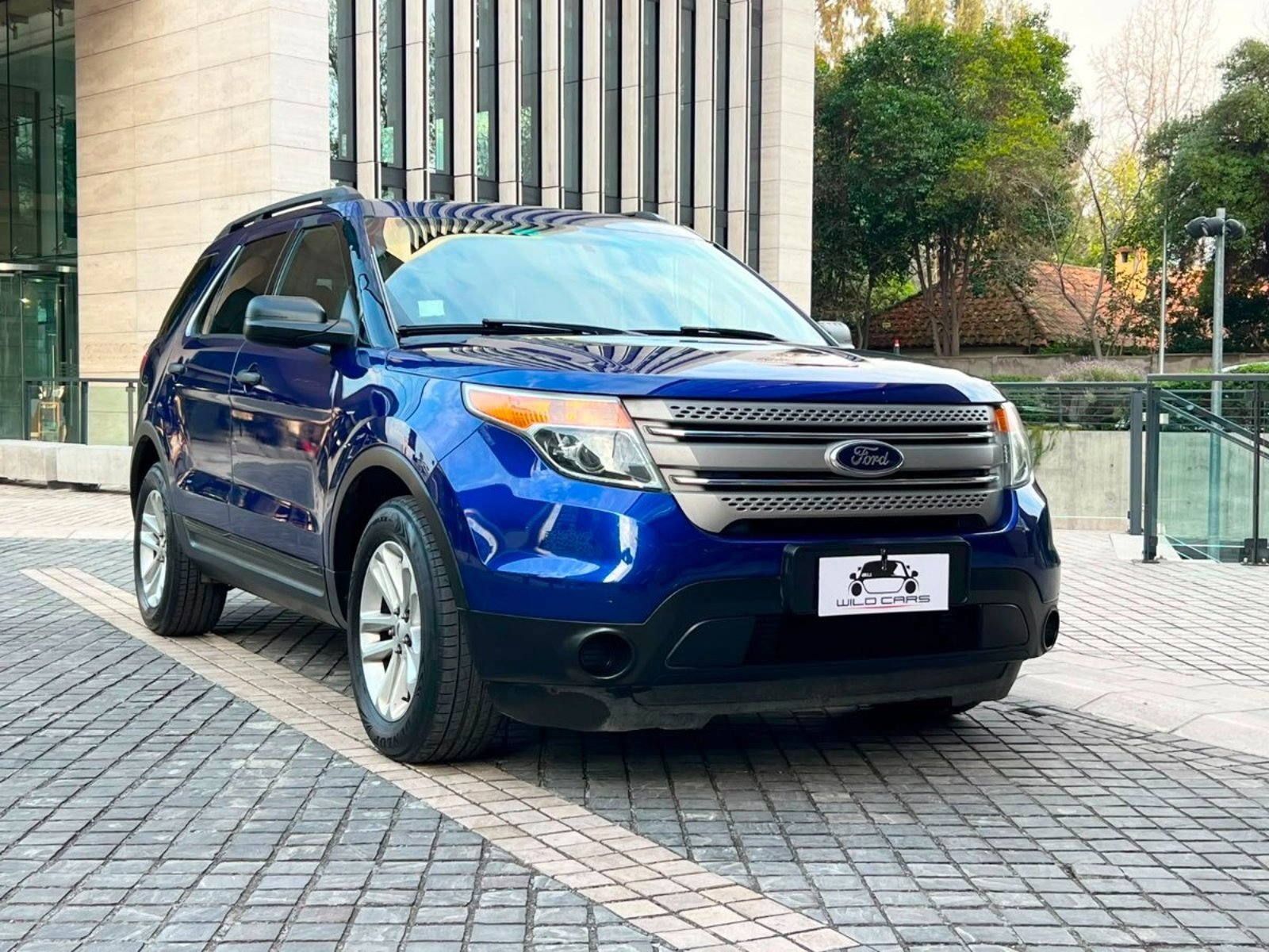 Ford EXPLORER XLT 2.0 AT TRES CORRIDAS DE ASIENTOS 2012 - Foto 3 de 10