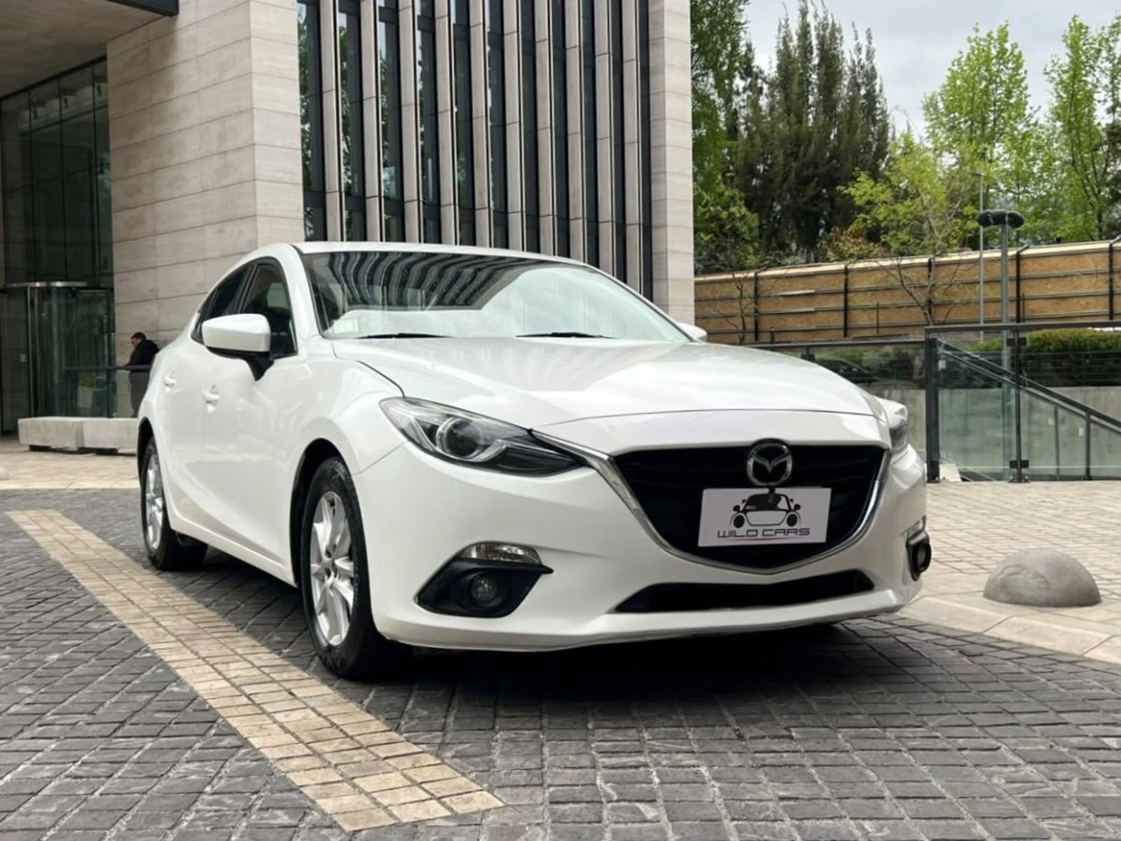 Mazda 3 2.0 AT SEDAN ; 2015 - Foto 3 de 10