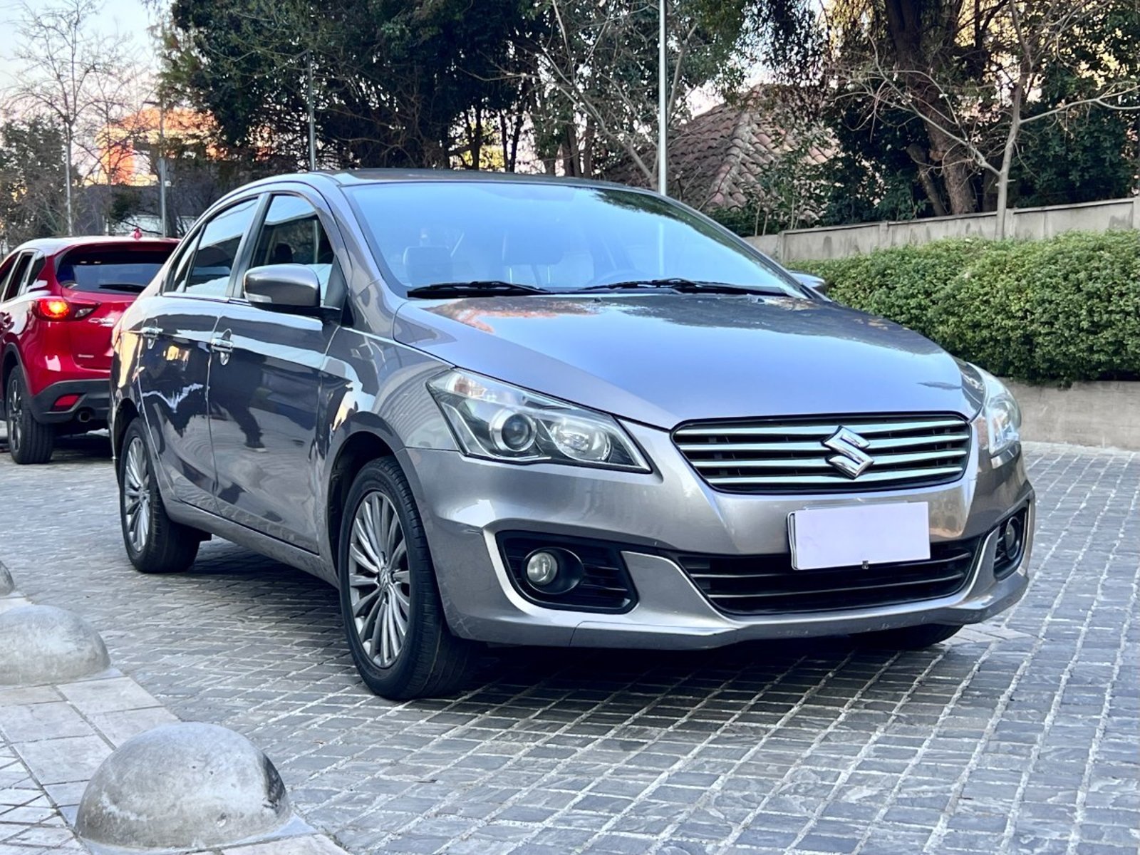 Suzuki CIAZ GLX 1.4 AT ; 2016 - Foto 3 de 10