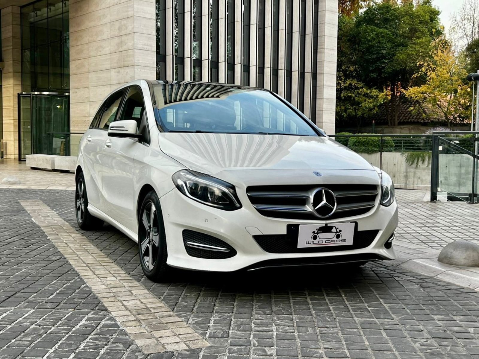 Mercedes-Benz B220 2018 - Imagen 3 de 10