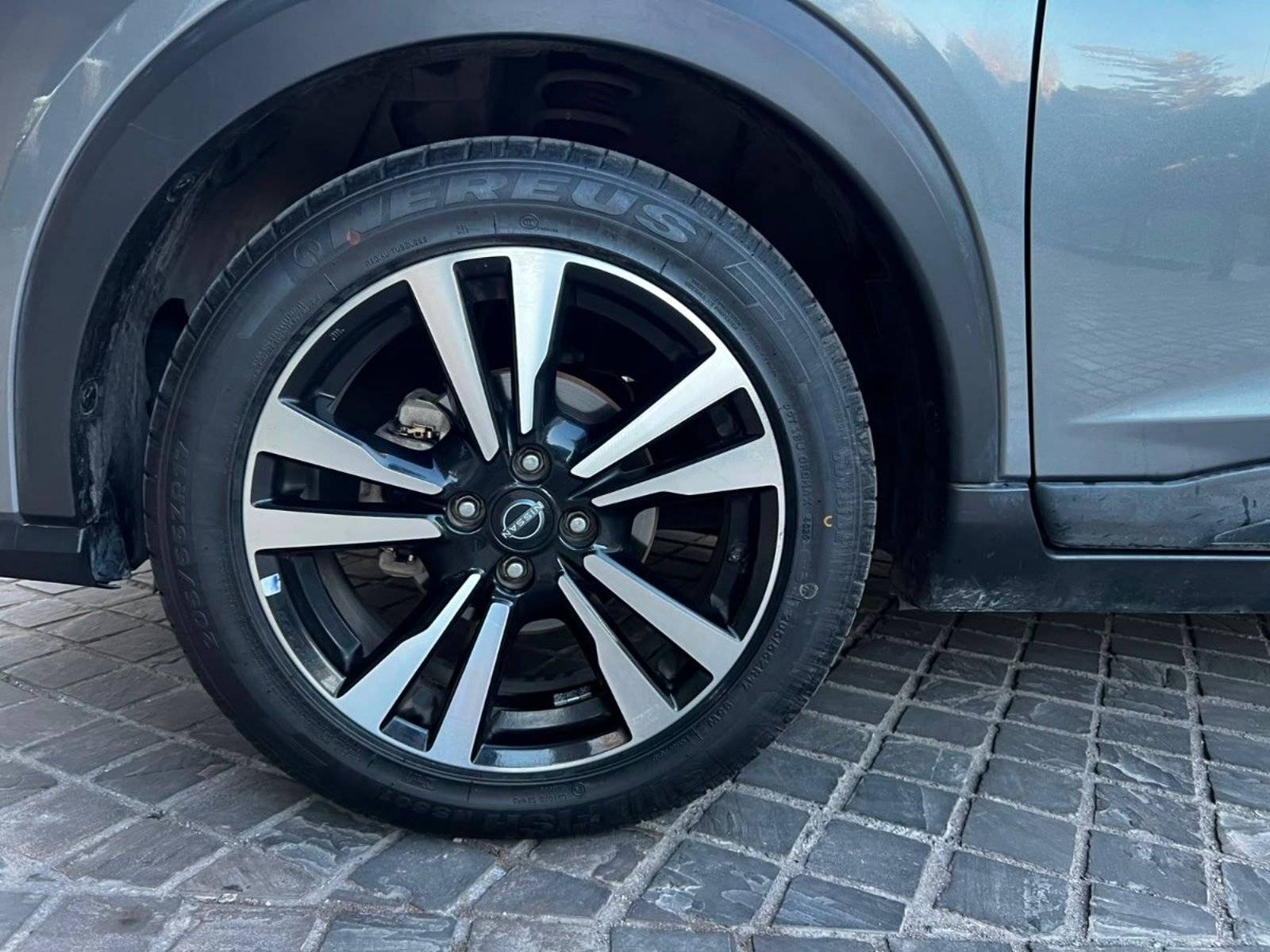 Nissan KICKS ADVANCE 1.6 AT ÚNICO DUEÑO 2025 - Imagen 7 de 10