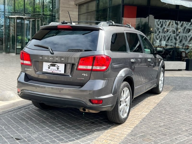 Dodge JOURNEY RT 2.4 TRES CORRIDAS DE ASIENTOS 2016 - Imagen 4 de 10