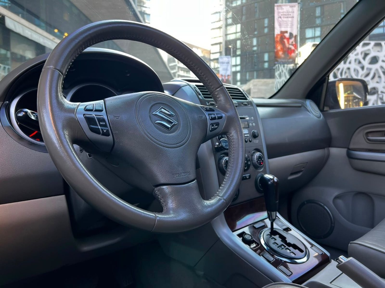 SUZUKI GRAND NOMADE 2.7 V6 AT 2007 - Imagen 10 de 10