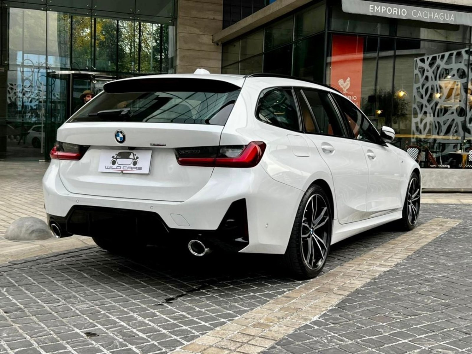 BMW 330 TOURING M GARANTÍA DE FÁBRICA VIGENTE UN DUE 2025 - Foto 4 de 10