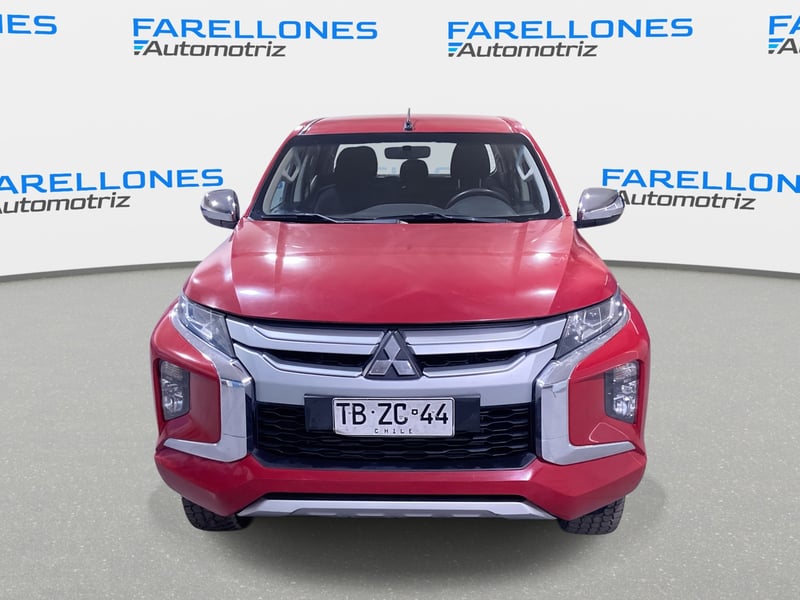 Mitsubishi L200 Crt 2.2 Mt 4x4 Dsl Dc E6 2024
