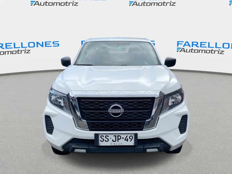 Nissan Np 300 2.3 Mt 4x2 Dsl Dc Se 2023