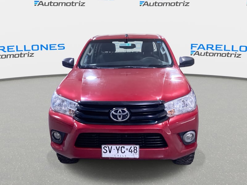 Toyota Hilux Dx 2.4 Mt 4x4 Dsl Dc E6 2023
