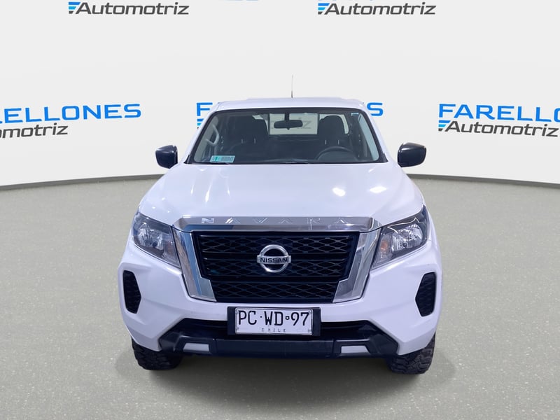 Nissan Np 300 2.3 Mt 4x2 Dsl Dc Se 2021