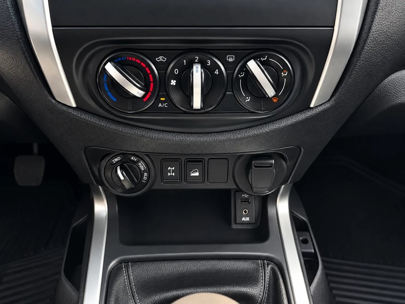 Nissan NAVARA D CAB 2.3 2022 - Imagen 7 de 20