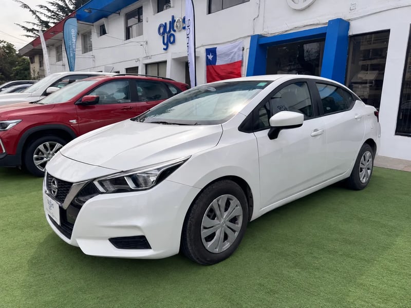 Nissan Versa Sense MT 1.6 2021 - Imagen 13 de 18