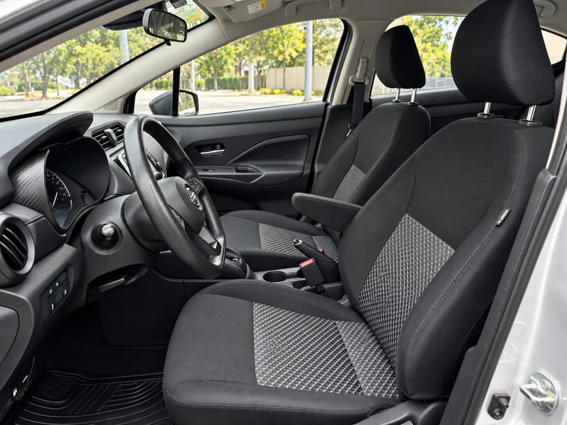Nissan VERSA 4X2 1.6 AT 2023 - Imagen 9 de 20
