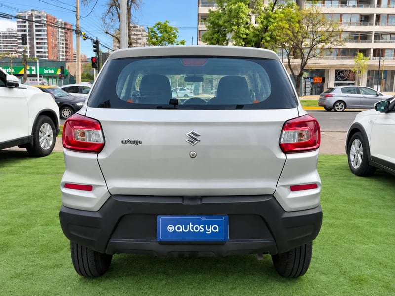 Suzuki SPRESSO GLX HB 1.0 2022 - Imagen 10 de 18