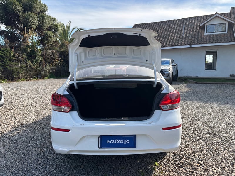 Kia SOLUTO LX 1.4 2022 - Imagen 10 de 10