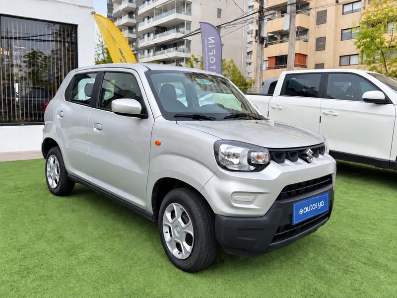 Suzuki SPRESSO GLX HB 1.0 2022 - Imagen 14 de 18