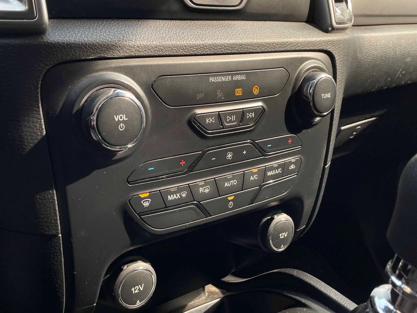 Ford NEW RANGER XLT 3.2 2022 - Foto 4 de 17
