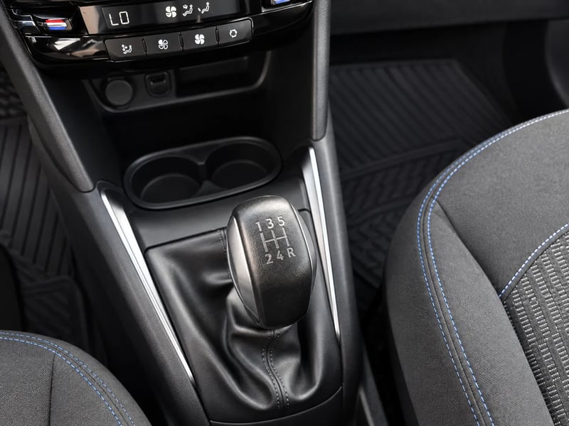 Peugeot 208 PURE TECH HB 1.2 2020 - Imagen 3 de 19