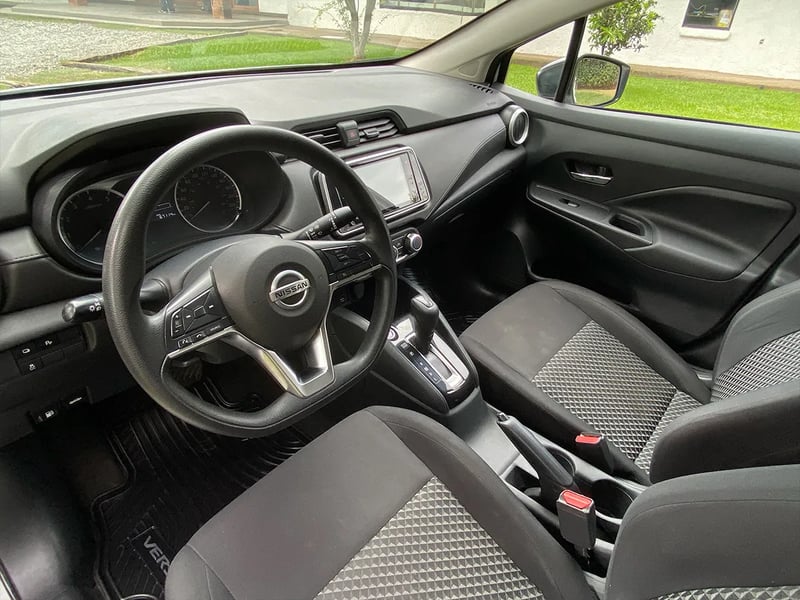 Nissan VERSA cvt 1.6 AT 2023 - Imagen 9 de 18