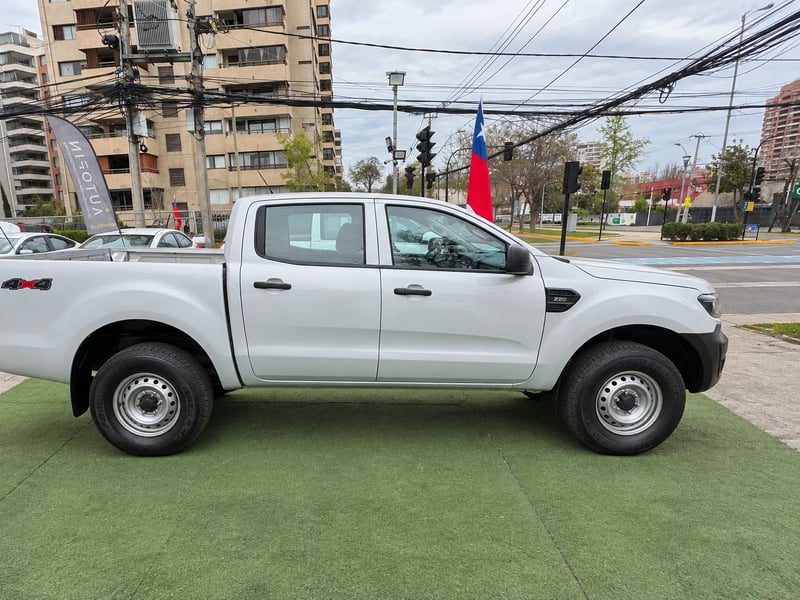 Ford RANGER XL M 4X4 2.2 2023 - Imagen 15 de 20