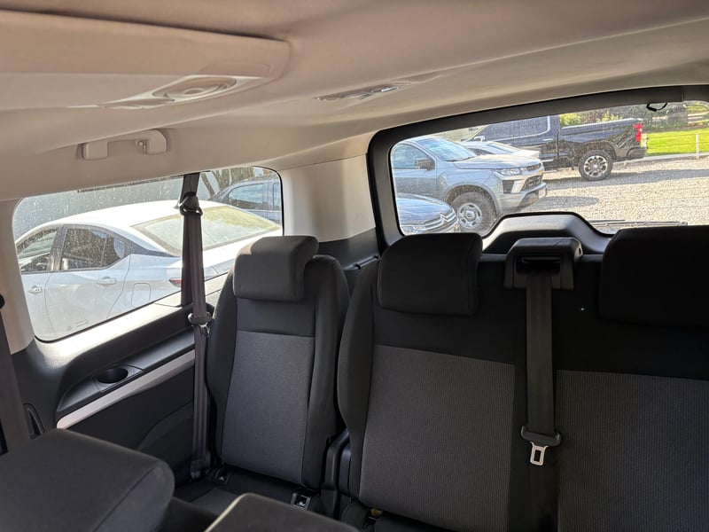 Peugeot TRAVELLER L3 BLUE HDI 180 2.0 2023 - Imagen 6 de 15