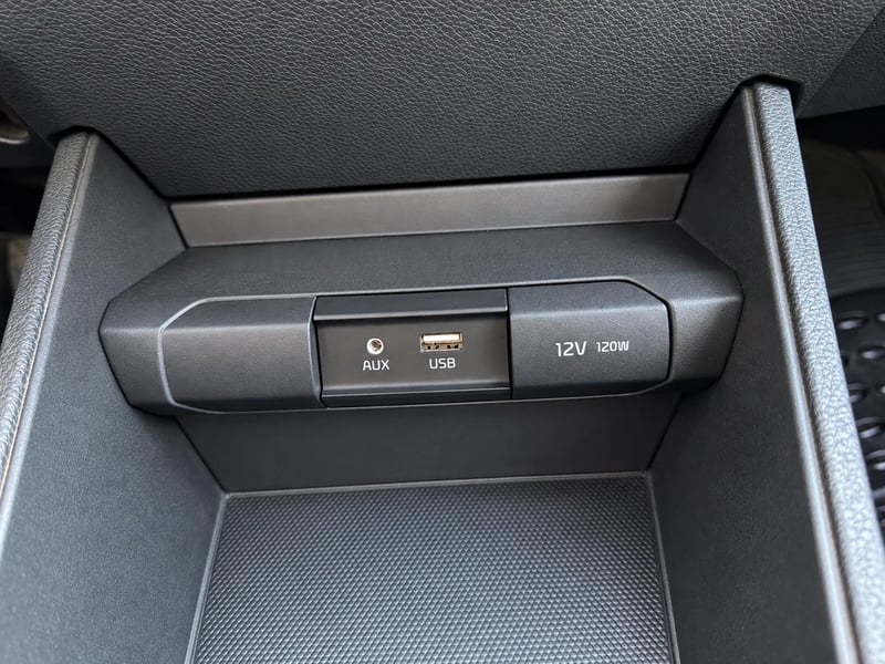 Kia SOLUTO LX 1.4 2022 - Imagen 9 de 20