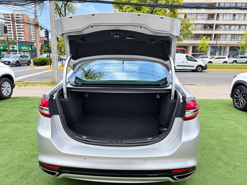 Ford FUSION 2.0 AUT 2019 - Imagen 19 de 20