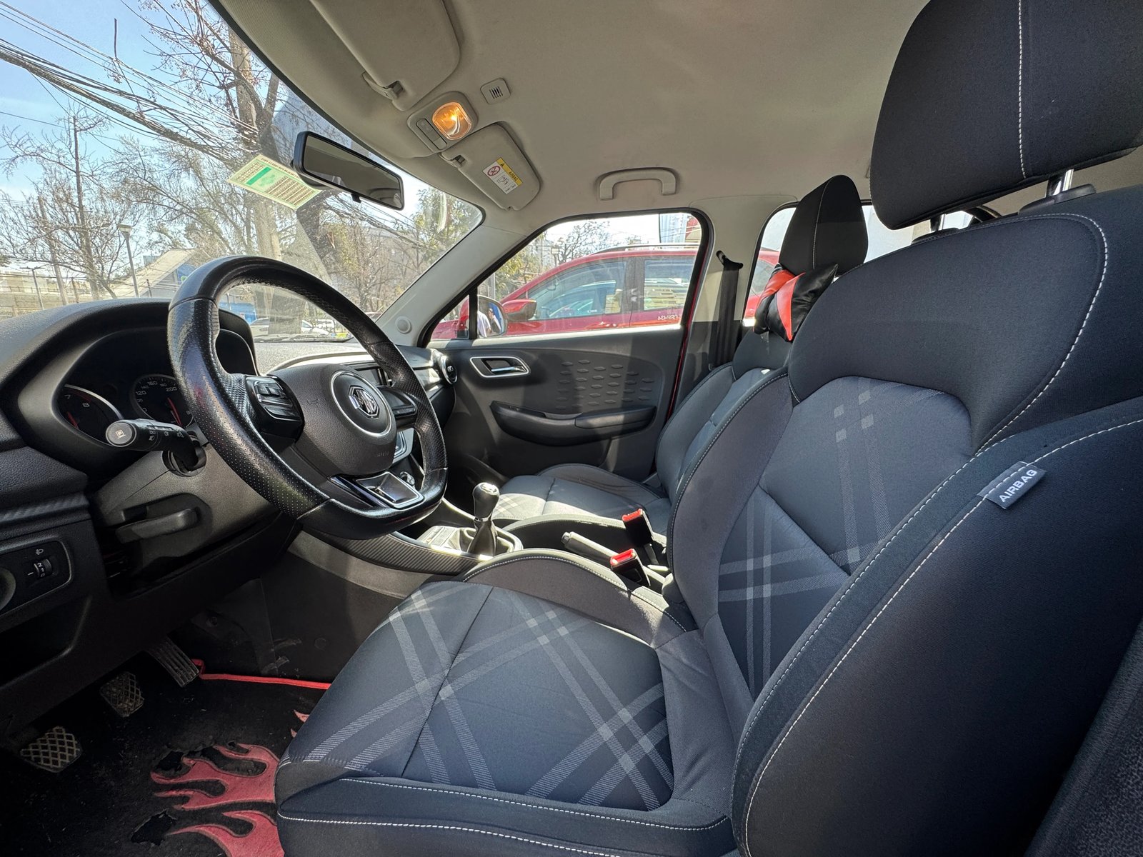 MG 3 HATCH BACK 2021 - Imagen 5 de 7